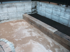 ウッドデッキ・真砂土・枕木花壇2