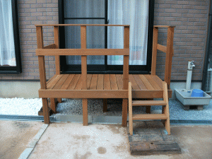 ウッドデッキ・真砂土・枕木花壇5